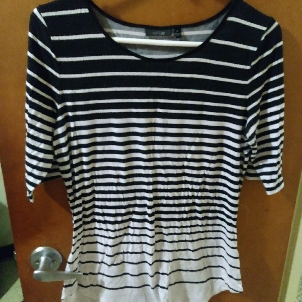 Woman blouse "apt 9" - Picture 2 of 2